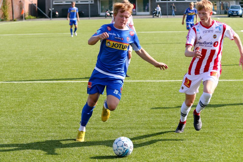 Christoffer Sandnes leverte en god kamp for SF-juniorene mot Tromsø. Foto: Tostein Flåm