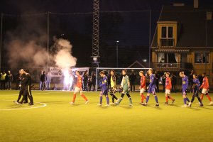 Hjemmefansen skapte en god ramme rundt årets første treningskamp. (Foto: Torstein Flåm)