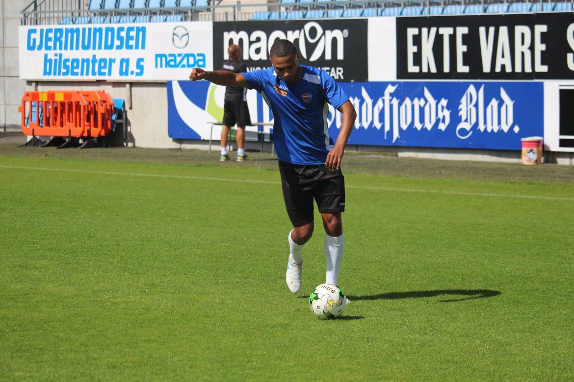 Crescendo van Berkel under torsdagens trening på Komplett Arena. 