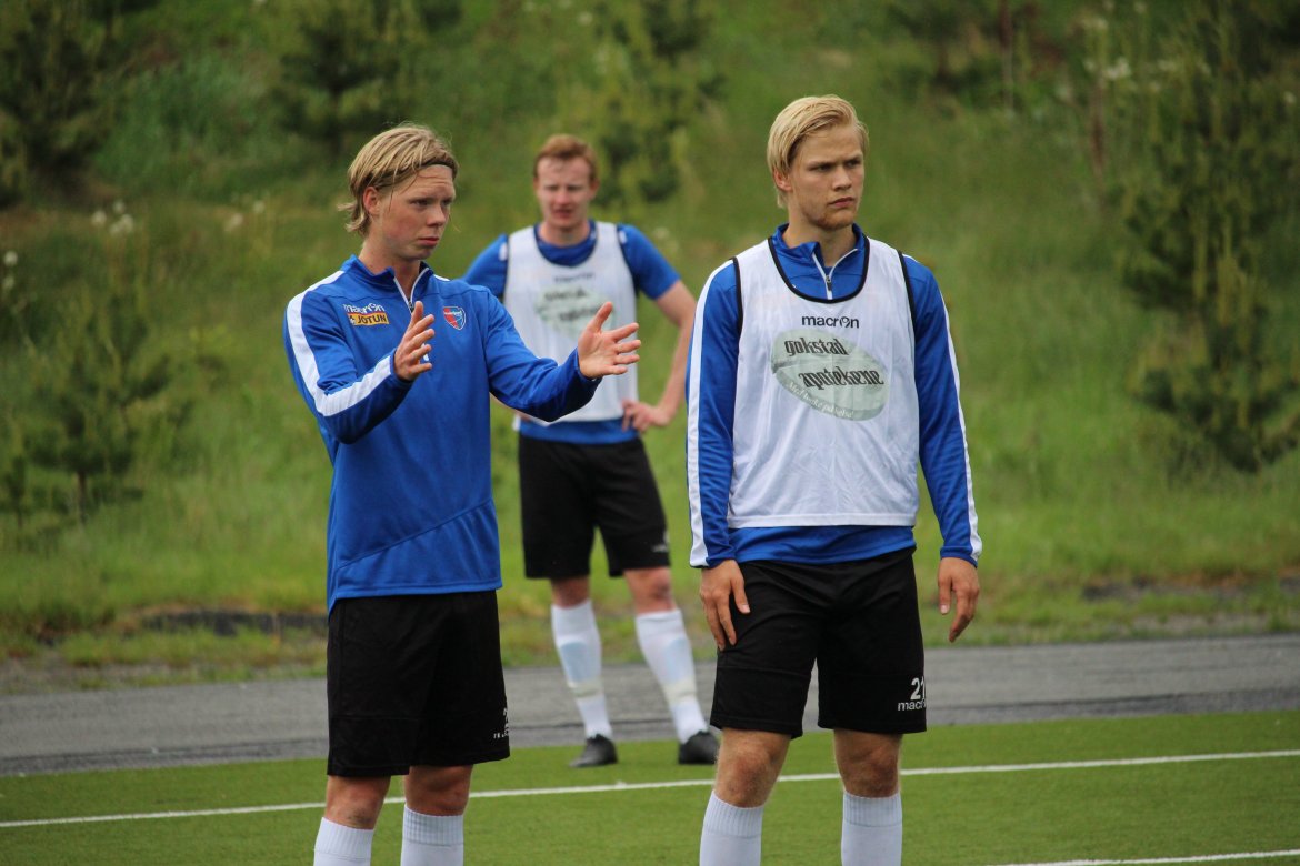 (Se flere bilder fra tirsdagens trening på Gamle Stadion. Foto: Daniel Hov)