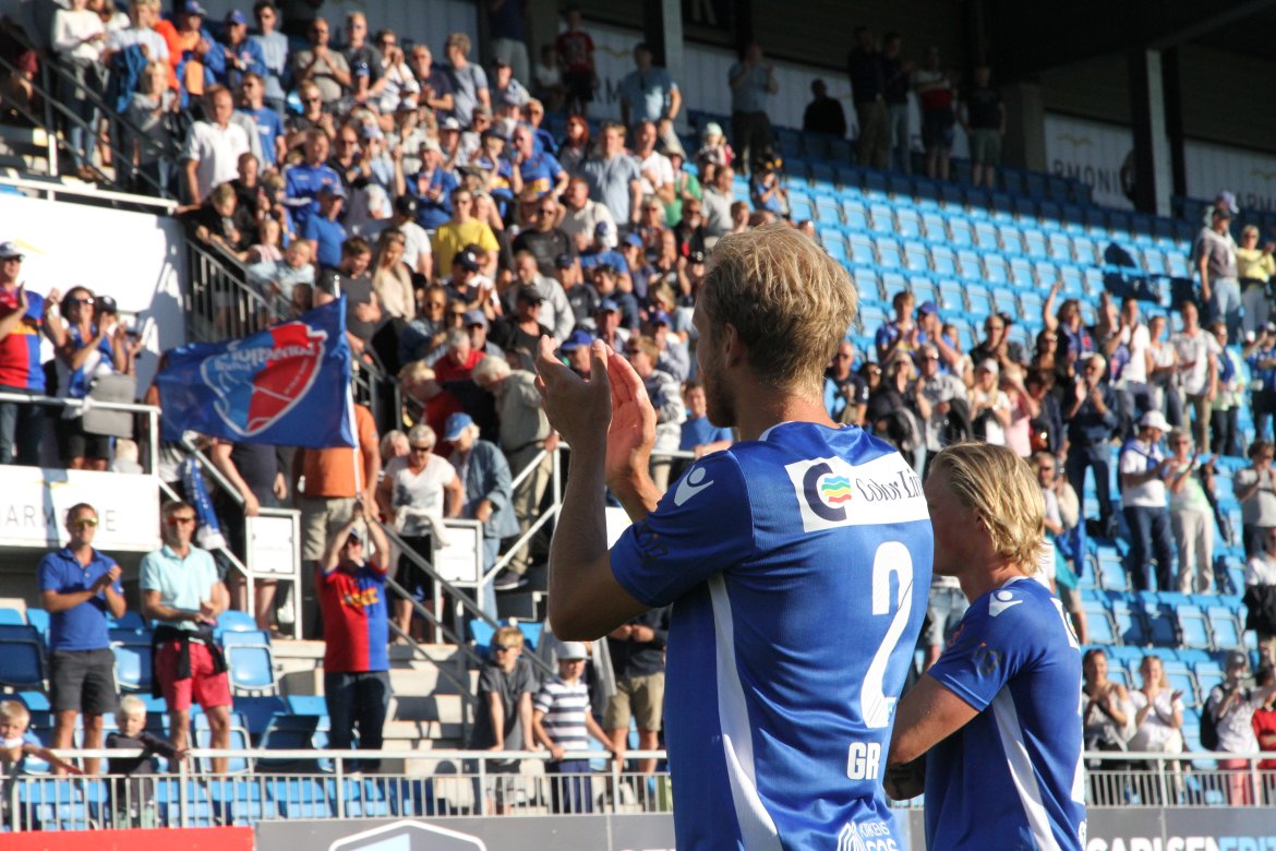 Guttane takker alle som kom på kamp. (Foto: Torstein Flåm)