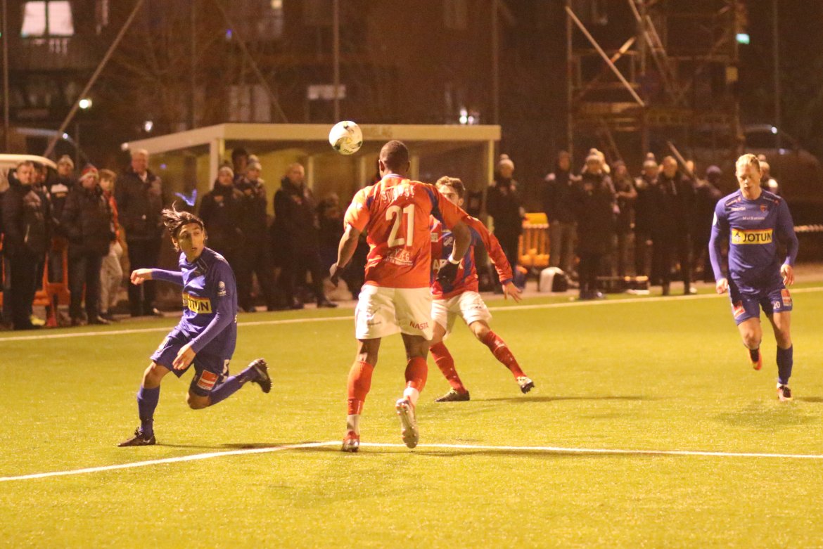 90 MIN: Sabawon Shamohammad spilte hele kampen for SF. (Foto: Torstein Flåm)