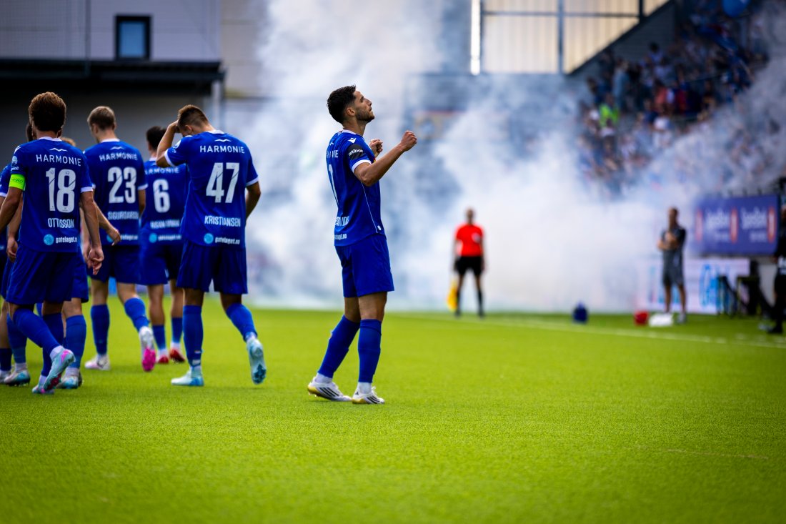 Evan Patoulidis feirer sin scoring!