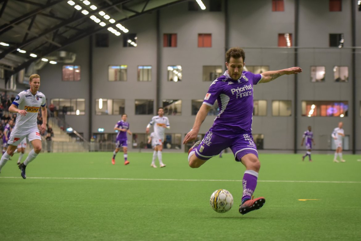 (HYSÉN: Tobias Hysén i aksjon for IFK. Foto: Fredrik Aremyr)