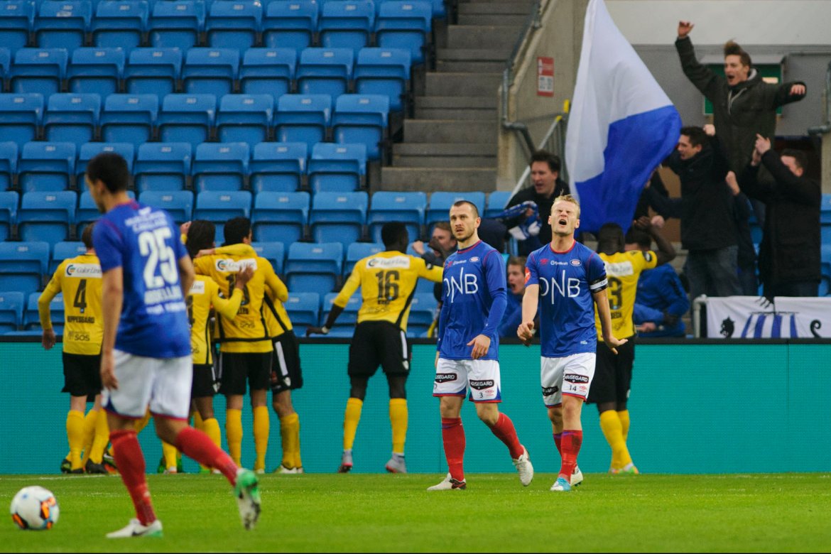 LEDELSE: Guttane jubler etter seiersmålet på Ullevaal. (Foto: Sjur Stølen/Digitalsport)