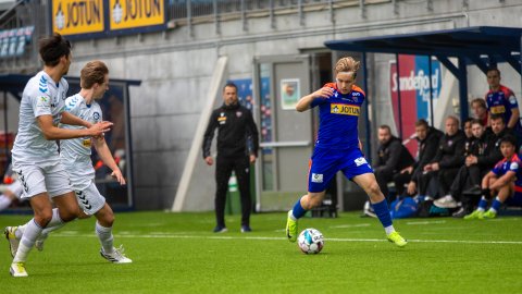 Adrian med tidenes yngste SF-debut