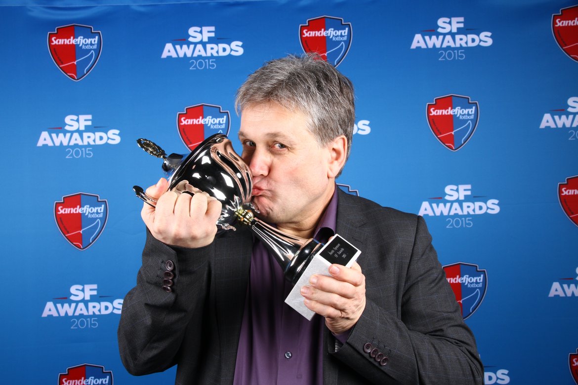 Årets sponsor 2014: Now We're Talking! her ved Jan Roger Henriksen. (Foto: Torstein Flåm)