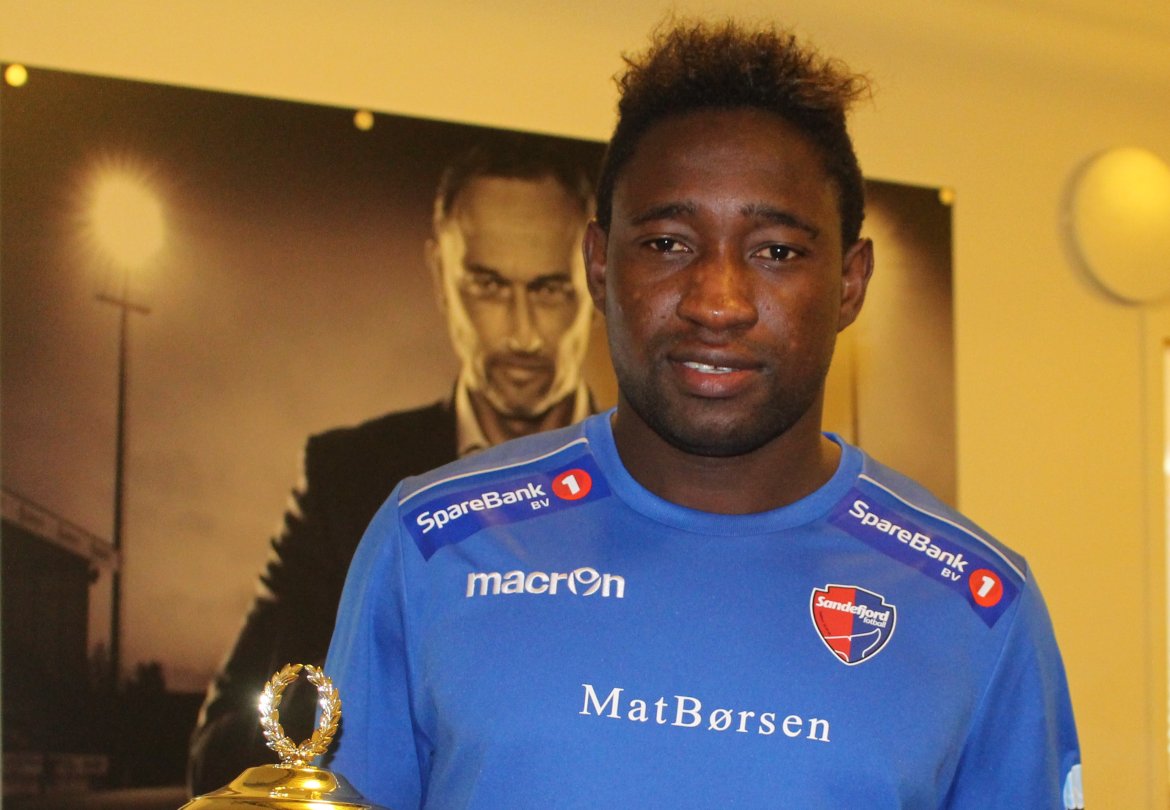 Årets spiller og supporternes spiller 2015: Victor Demba Bindia. (Foto: Torstein Flåm)